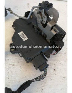 Serratura chiusura centralizzata elettrica Audi A2 8Z anteriore sx 2003